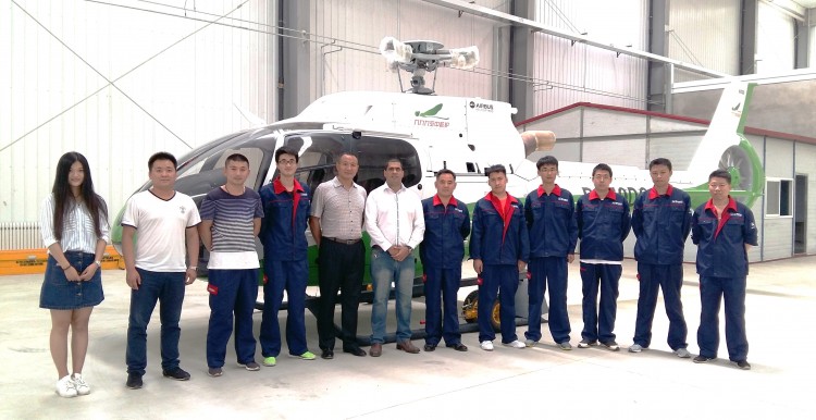 Instrutor do Centro de Treinamento da Helibras ministra curso na China